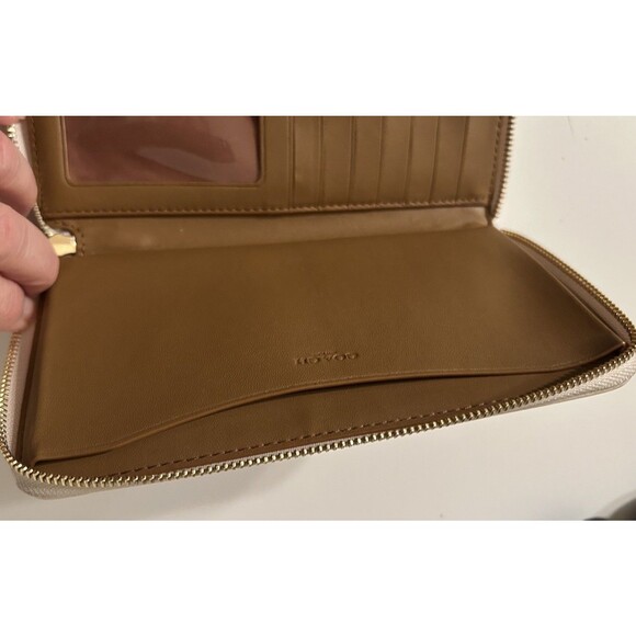 Coach Demsey Phone Wallet Light khaki/wine Multi Signature Jacquard And Leather - Picture 9 of 10